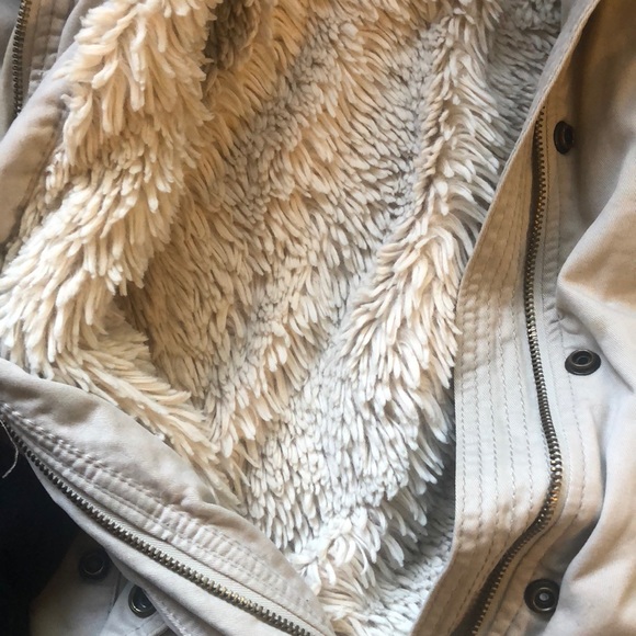 Jacket - Picture 3 of 4